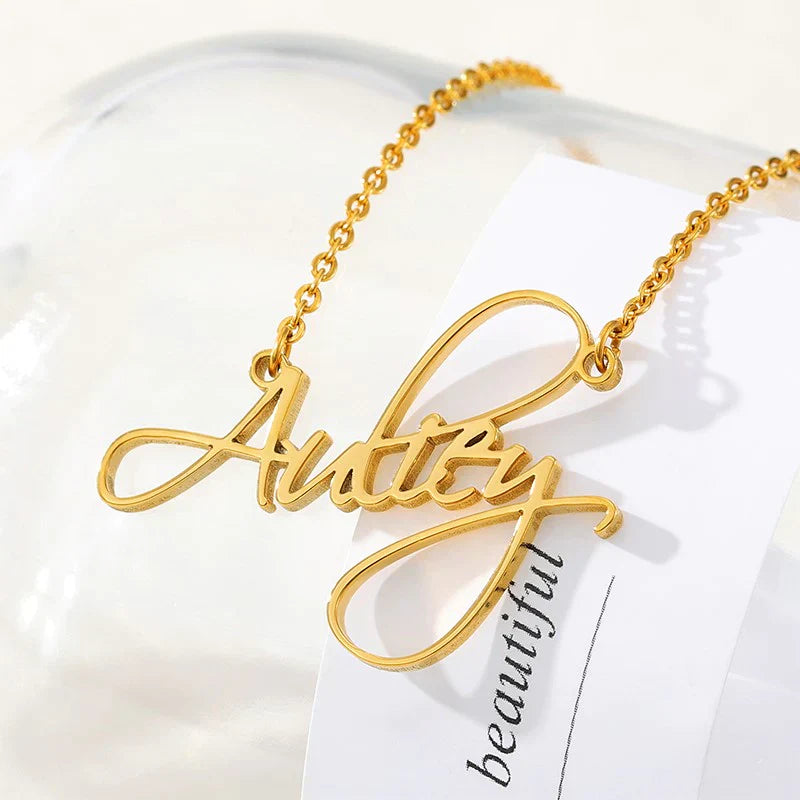 Handwritten Name Necklace – Script Font Perfection