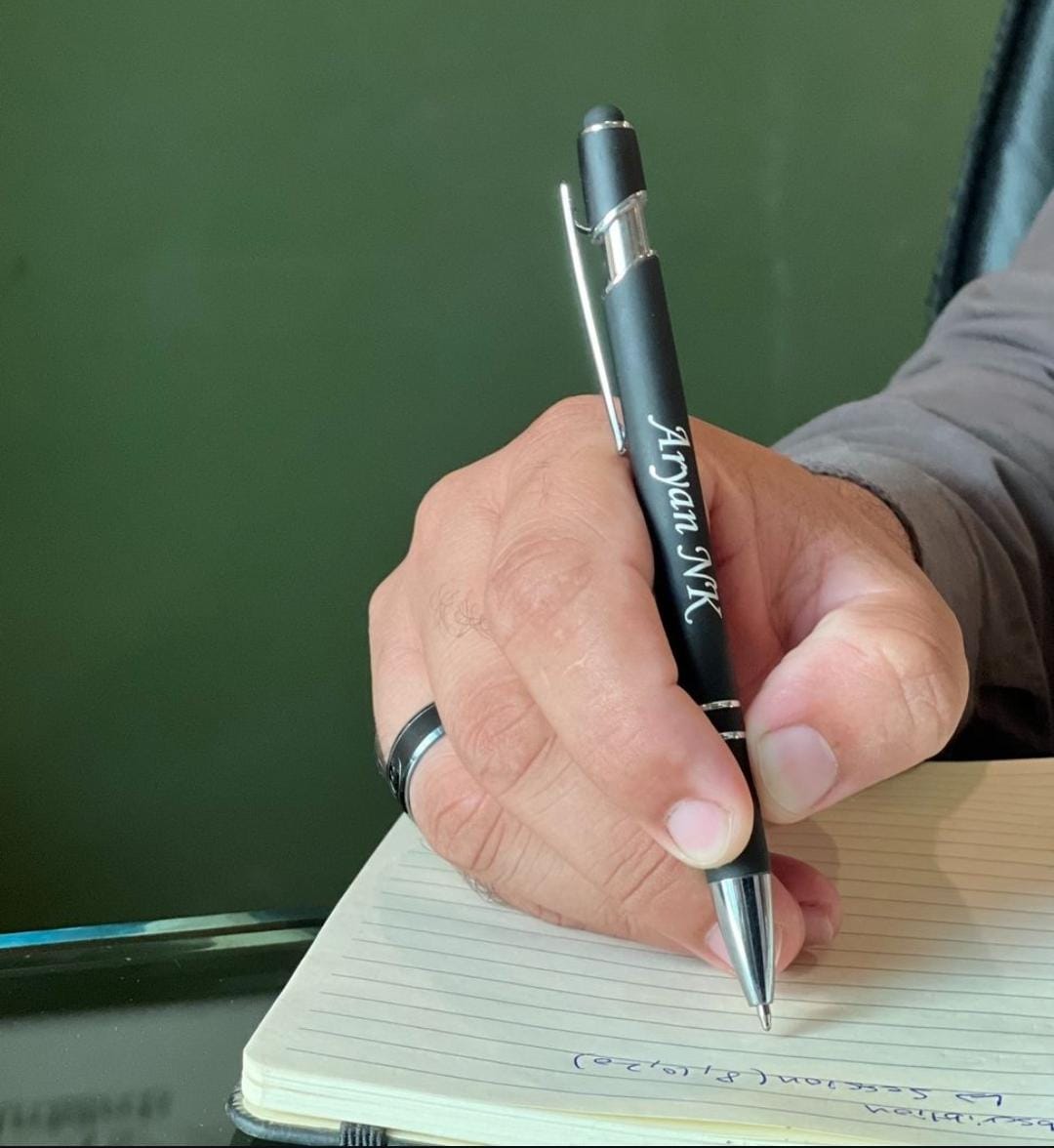 Customized your name engraving pen and keychain with best gift box packing