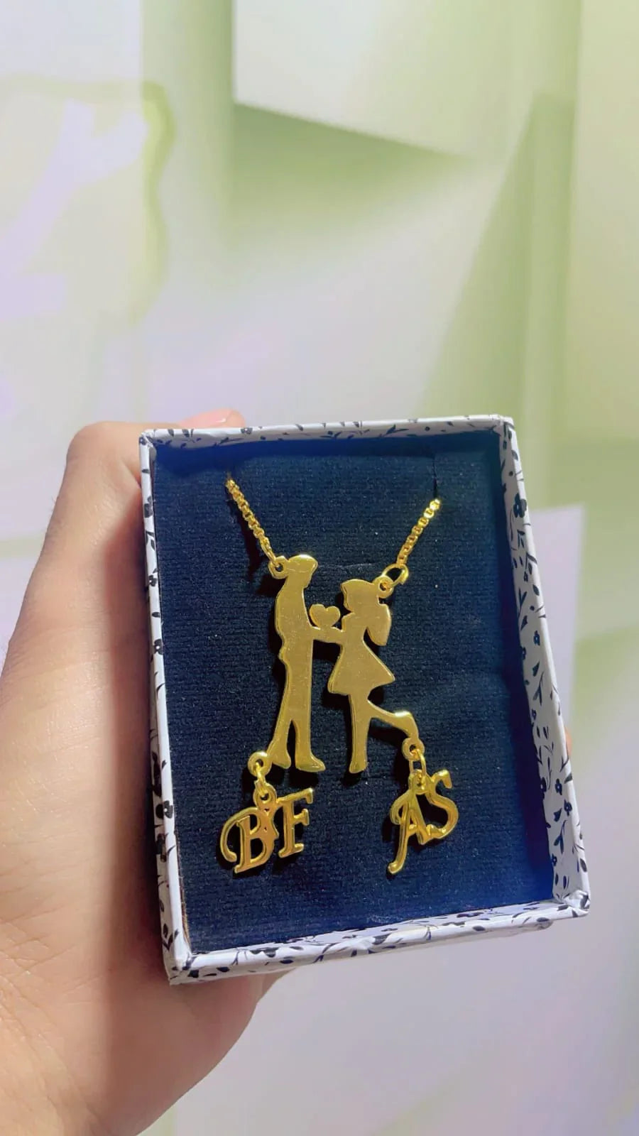 Personalized Couple Necklace – Celebrate Your Unique Connection