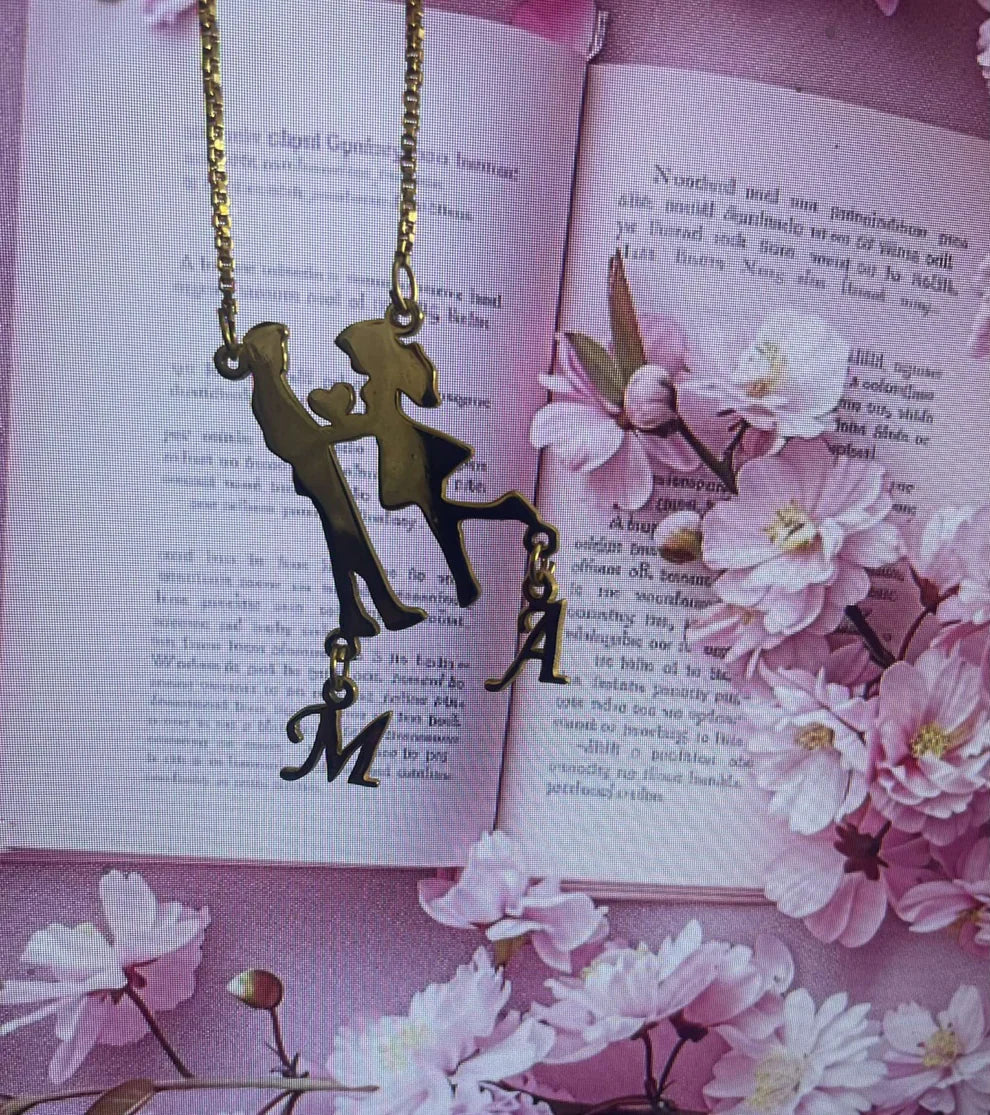 Personalized Couple Necklace – Celebrate Your Unique Connection
