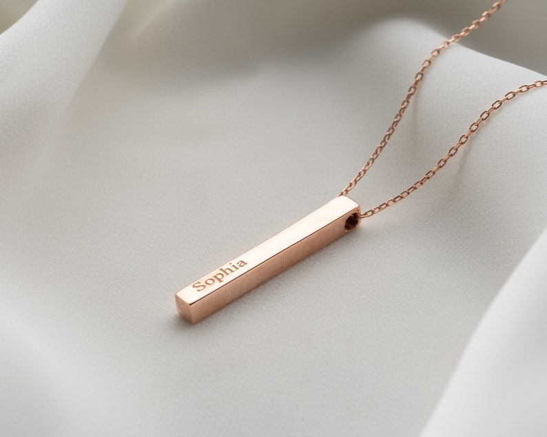 Personalized 3D Vertical Bar Necklace – Custom Engraved One-Sided Pendant Gift
