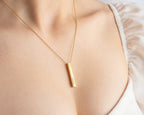Personalized 3D Vertical Bar Necklace – Custom Engraved One-Sided Pendant Gift