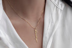 Personalized Vertical Name Necklace – Minimalist Handwriting Style Jewelry