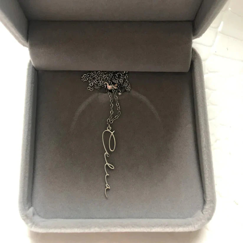 Custom Vertical Name Necklace – Personalized Jewelry Gift